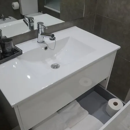 Marjeleta Apartamento דירה *